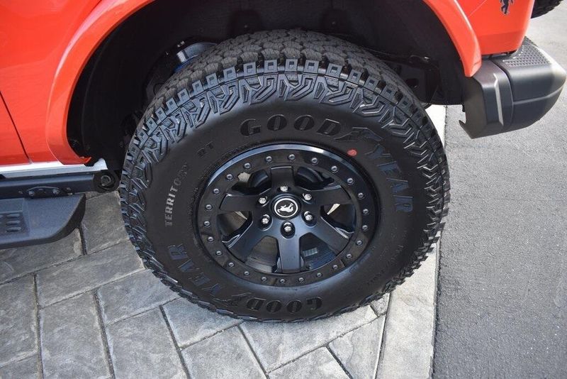 New 2025 Ford Bronco Image 11