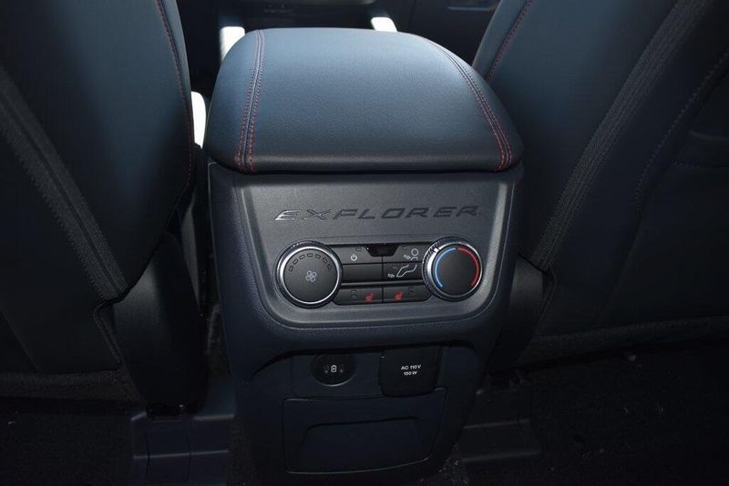 2025 Ford Explorer ST-LineImage 11