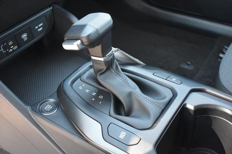 New 2026 Kia K4 LXSImage 21