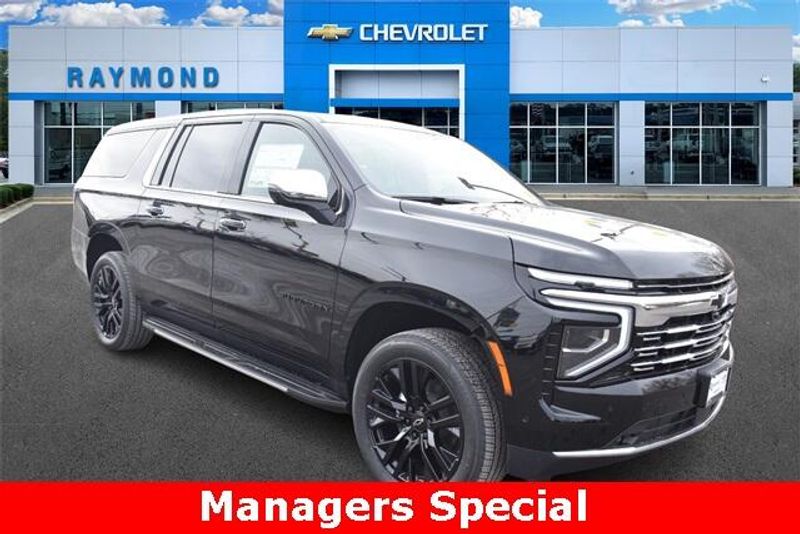 2025 Chevrolet Suburban PremierImage 1