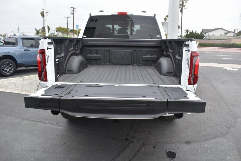 2025 Ford F-150 LariatImage 9