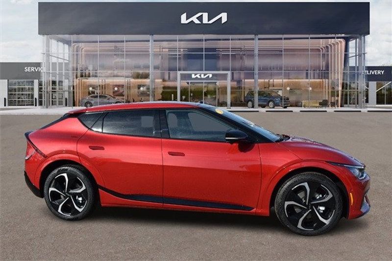 2024 Kia EV6 GT-LineImage 2