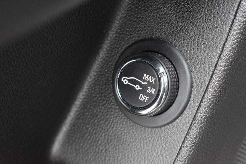 Used 2023 Chevrolet Traverse PremierImage 27