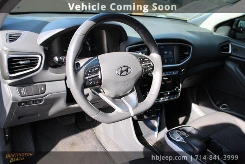 2017 Hyundai IONIQ Electric BaseImage 10