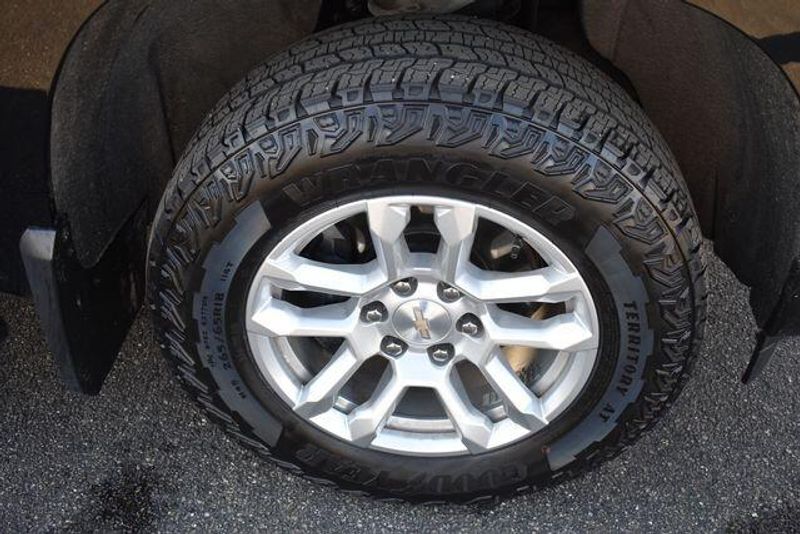 Used 2022 Chevrolet Silverado 1500 LTImage 12