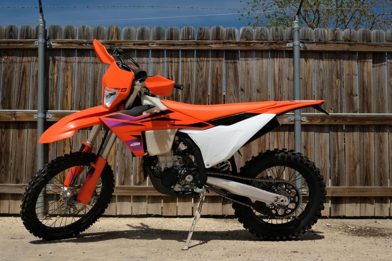 2024 KTM 450 XCFW ORANGE 