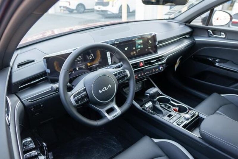New 2026 Kia K5 GT-LineImage 8