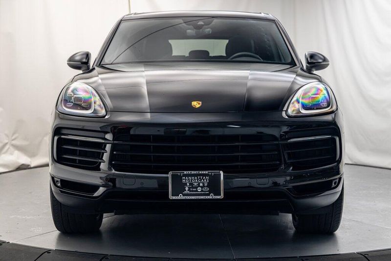 2021 Porsche Cayenne BaseImage 8