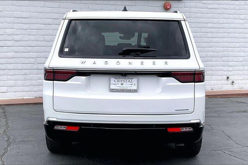 2024 Jeep Wagoneer Series IIIImage 3