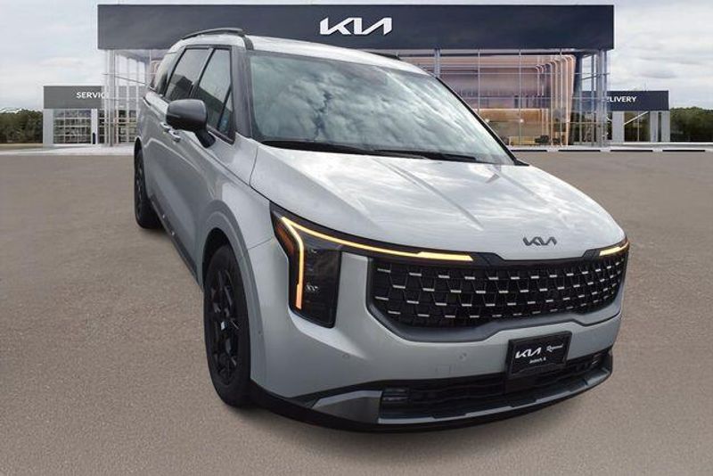 New 2026 Kia Carnival Hybrid SXImage 10