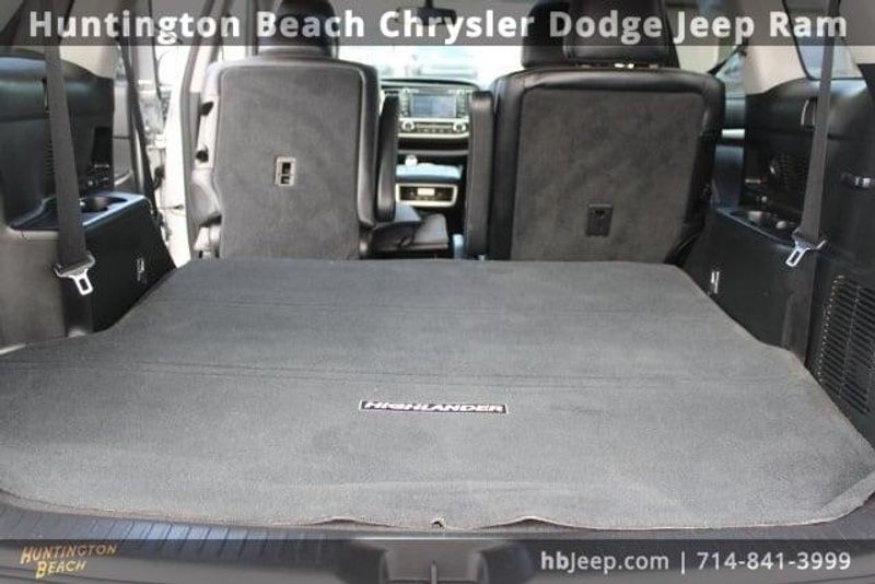 2016 Toyota Highlander LimitedImage 42