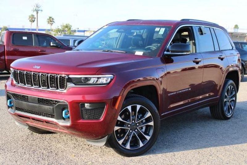 2023 Jeep Grand Cherokee 4xe OverlandImage 9