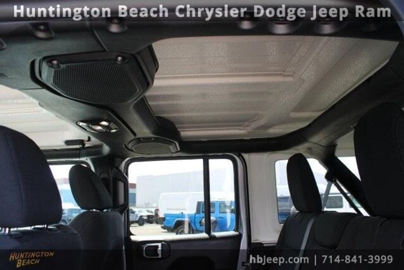 2021 Jeep Wrangler Unlimited WillysImage 36