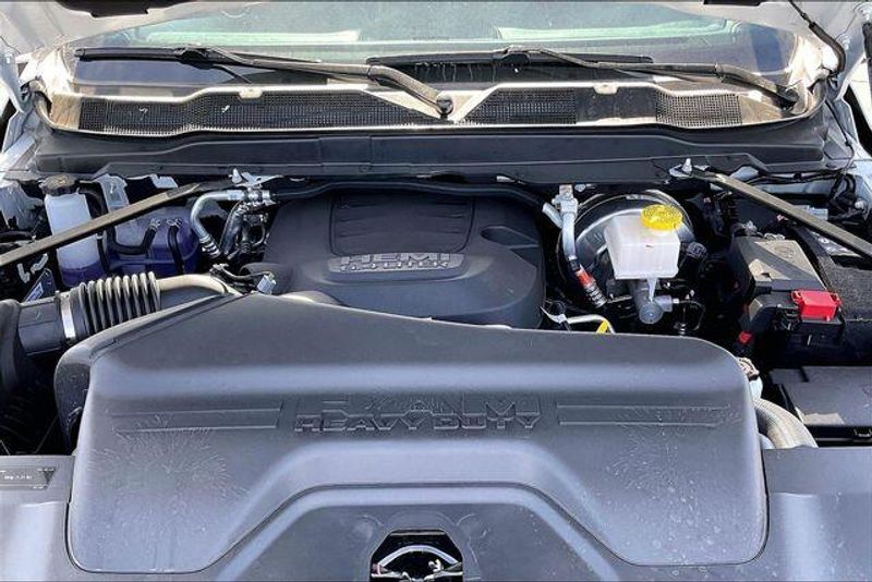 New 2026 RAM 2500 Tradesman Crew Cab 4x4 8