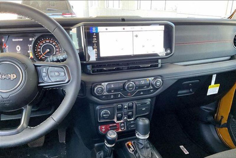 New 2026 Jeep Wrangler 4-door RubiconImage 5