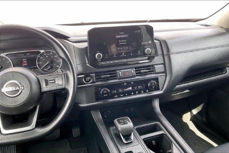 Used 2025 Nissan Pathfinder SImage 5