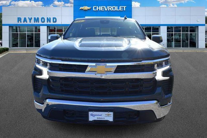 New 2025 Chevrolet Silverado 1500 LTImage 9