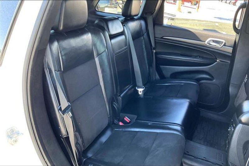 Used 2021 Jeep Grand Cherokee Laredo XImage 26