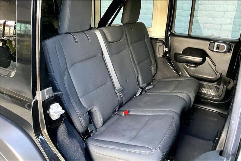 Used 2021 Jeep Wrangler Unlimited SportImage 26