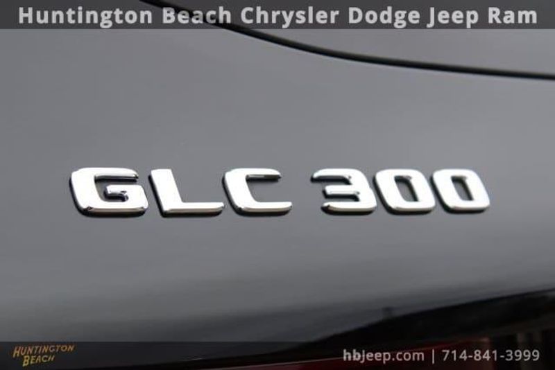 2022 Mercedes-Benz GLC 300Image 6