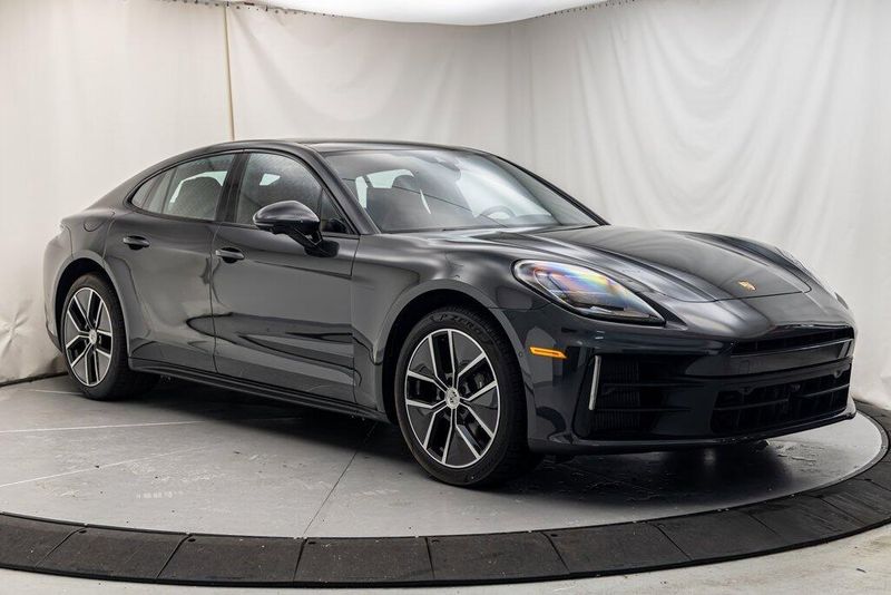 2024 Porsche Panamera 4Image 7