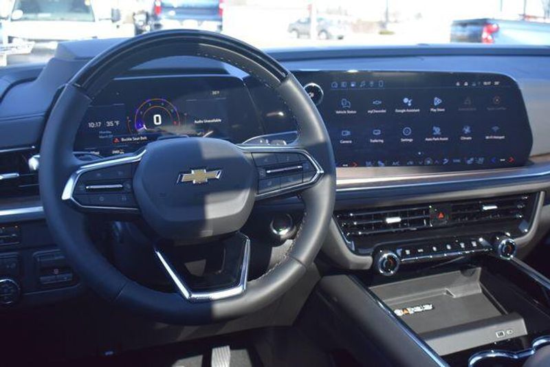 New 2026 Chevrolet Suburban High CountryImage 27