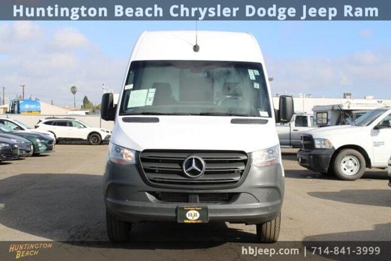 2022 Mercedes-Benz Sprinter 3500 Cargo 170 WBImage 2