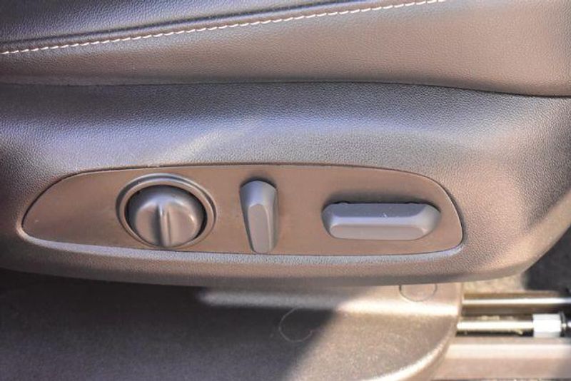 Used 2023 Chevrolet Traverse LT LeatherImage 15