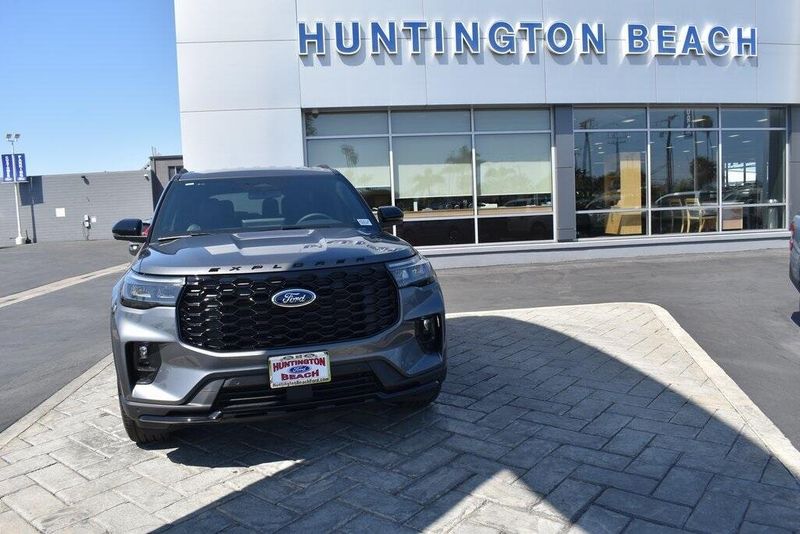 2025 Ford Explorer ST-LineImage 22