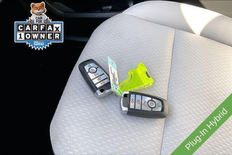 Used 2025 Ford Escape BaseImage 11
