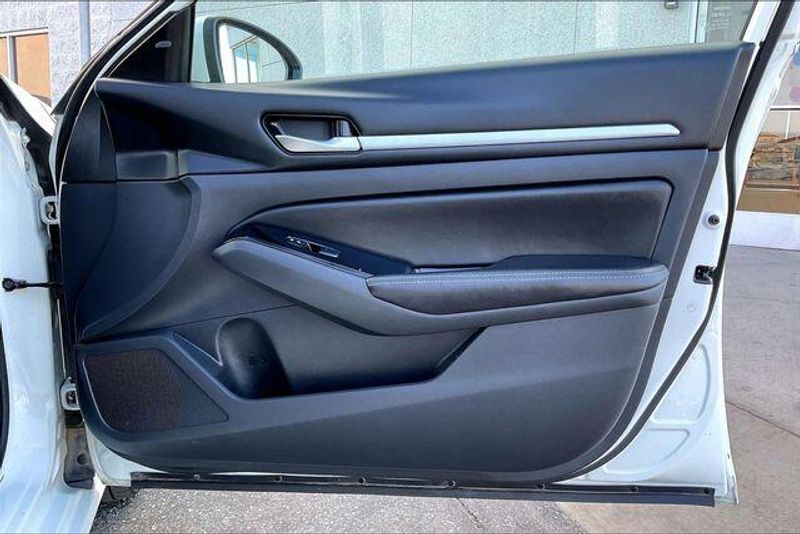 Used 2023 Nissan Altima 2.5 SVImage 23