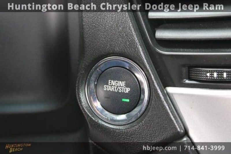 2018 Chevrolet Suburban LTImage 23