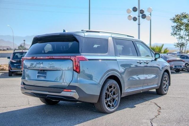 2025 Kia Carnival Hybrid SXImage 7
