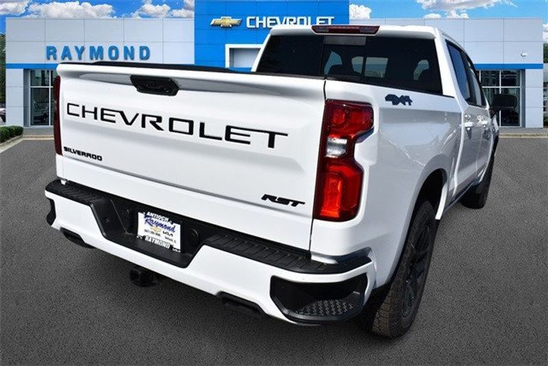 2024 Chevrolet Silverado 1500 RSTImage 3