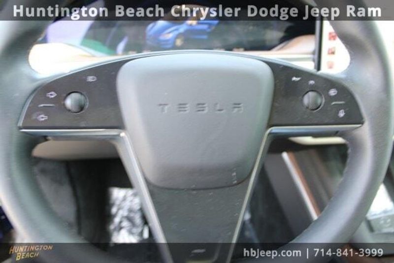 2023 Tesla Model S BaseImage 15
