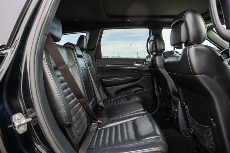 Used 2019 Jeep Grand Cherokee Limited XImage 17