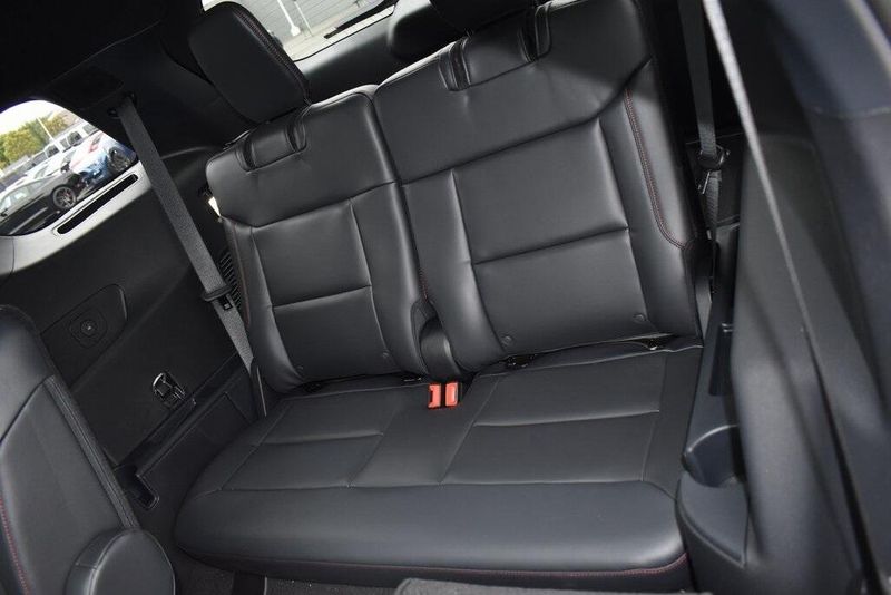 New 2025 Ford Explorer STImage 10