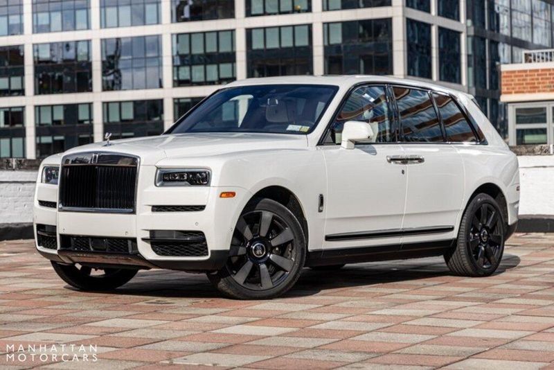 2022 Rolls-Royce Cullinan BaseImage 1