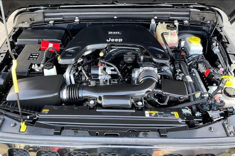 Used 2021 Jeep Wrangler Unlimited SportImage 9