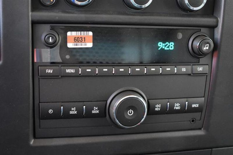New 2025 Chevrolet Express 2500 Work VanImage 26