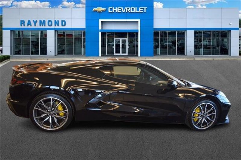 2025 Chevrolet Corvette StingrayImage 2