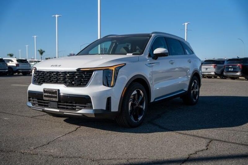 New 2026 Kia Sorento Hybrid EXImage 3