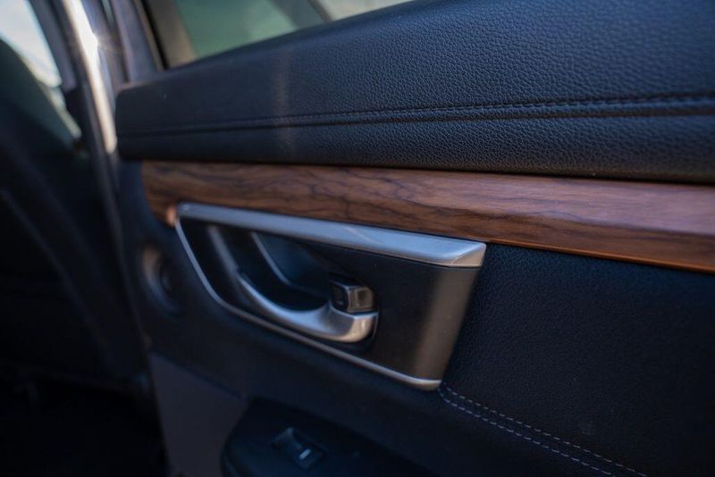 Used 2020 Honda CR-V Hybrid EXImage 25