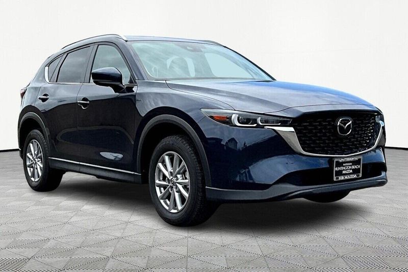 2023 Mazda CX-5 2.5 S Preferred PackageImage 7