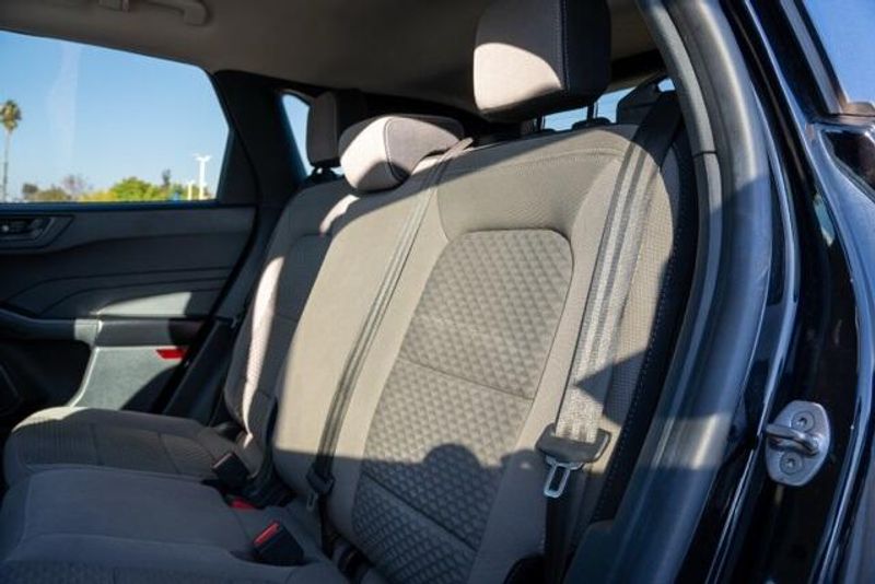 Used 2022 Ford Escape SEImage 15