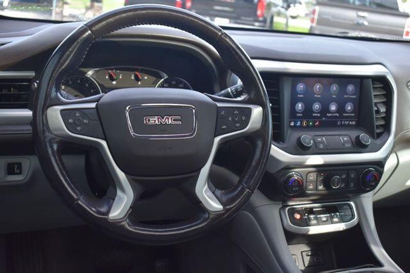 Used 2020 GMC Acadia SLTImage 24
