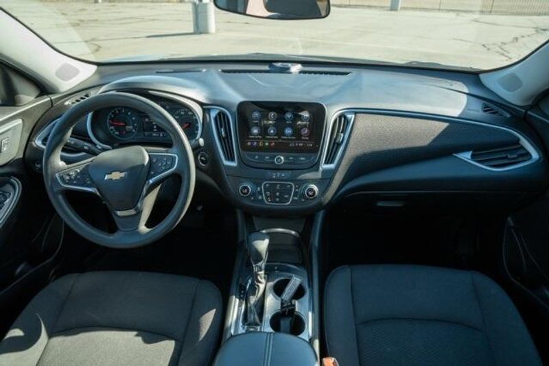 Used 2023 Chevrolet Malibu LTImage 16
