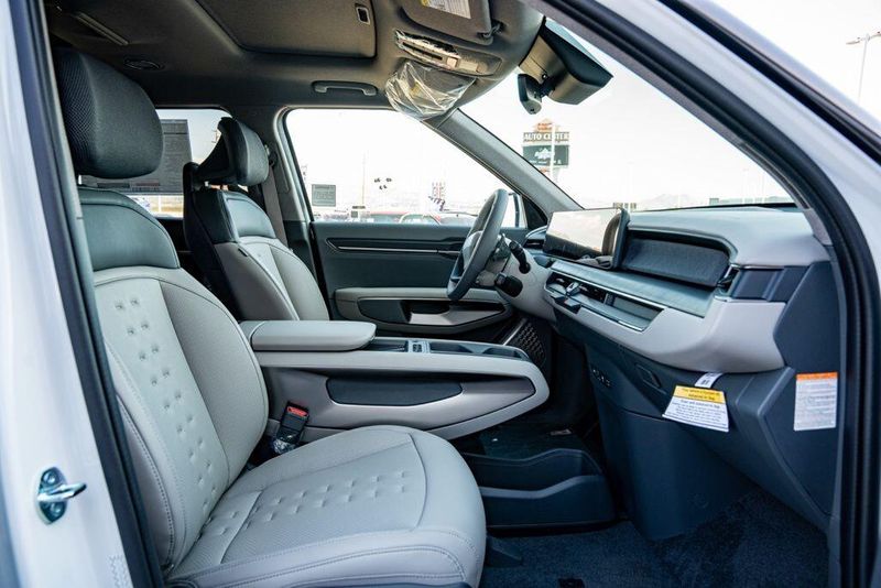 New 2026 Kia EV9 WindImage 19