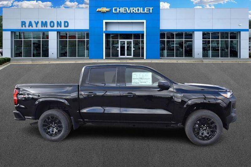 New 2026 Chevrolet Colorado Work TruckImage 2