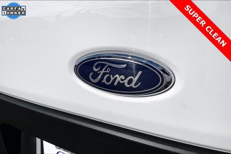 Used 2024 Ford Transit-250 Cargo Van BaseImage 28